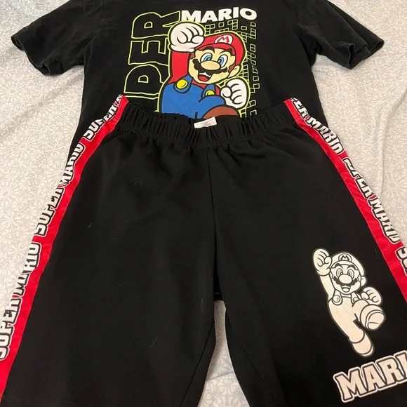 Super Mario Matching Set - Picture 1 of 10